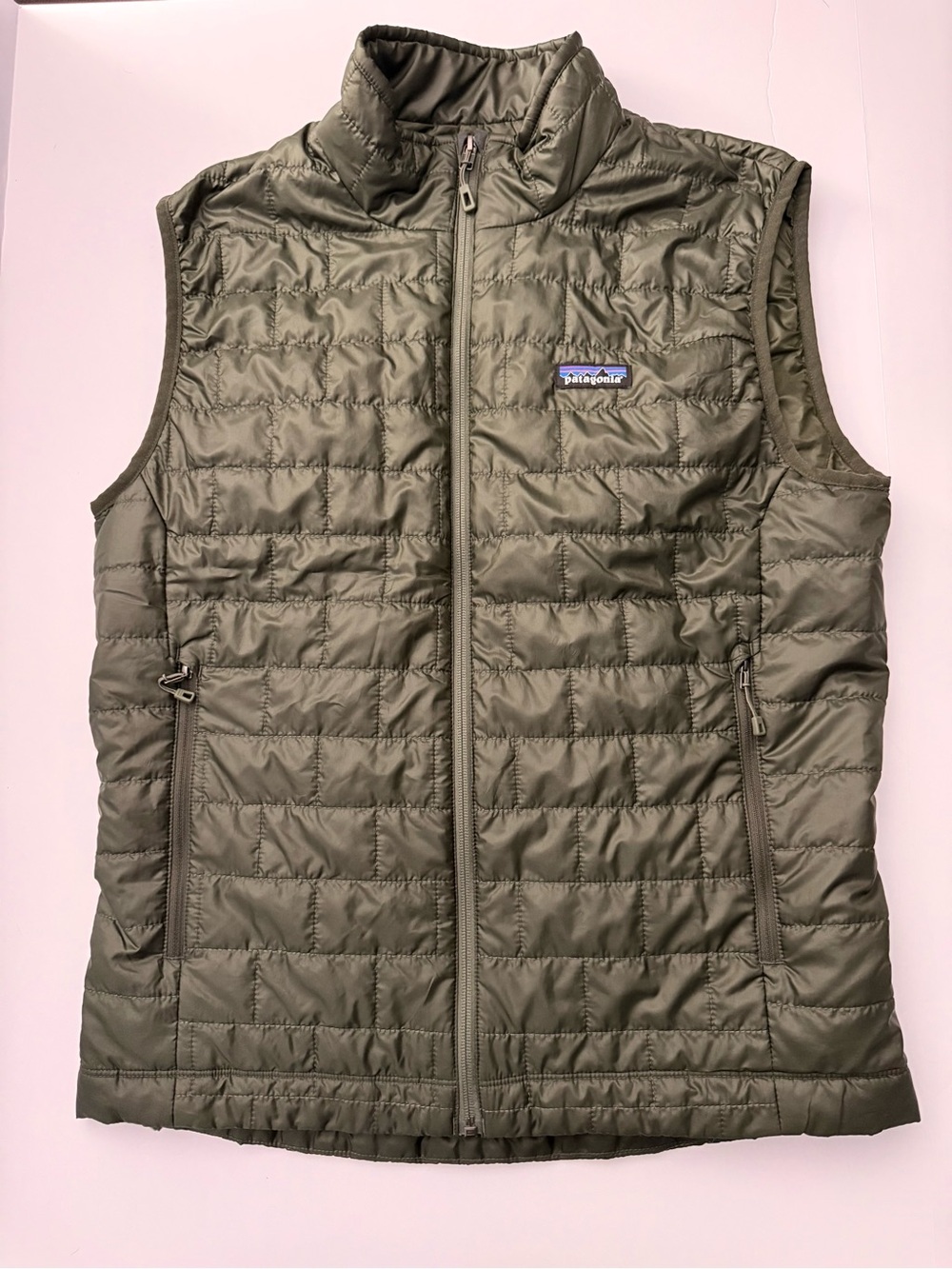 Patagonia men’s Lightweight Quilted Vest - Olive Green